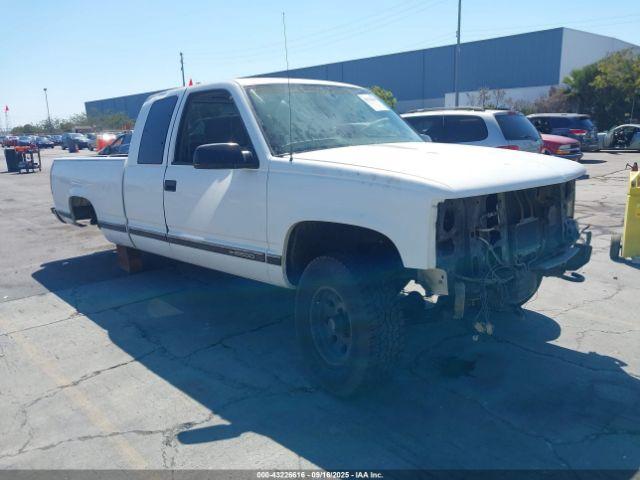  Salvage Chevrolet Gmt