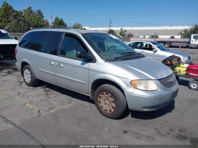  Salvage Chrysler Town & Country