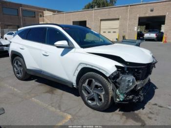  Salvage Hyundai TUCSON