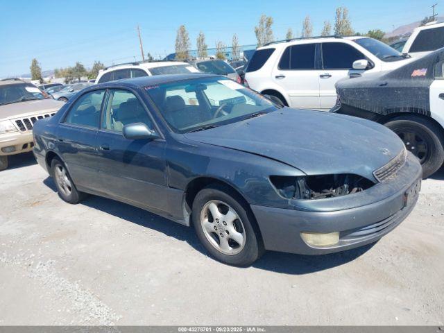  Salvage Lexus Es