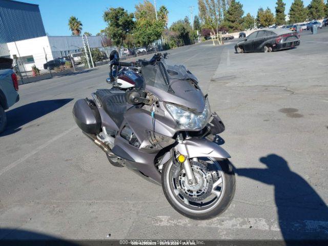  Salvage Honda St1300