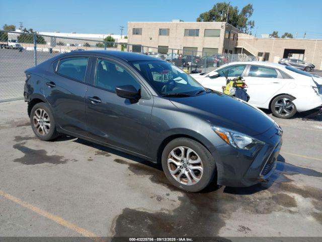  Salvage Toyota Yaris