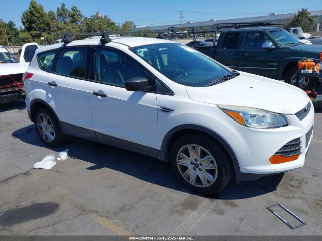  Salvage Ford Escape