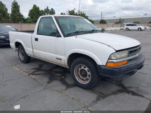  Salvage Chevrolet S-10