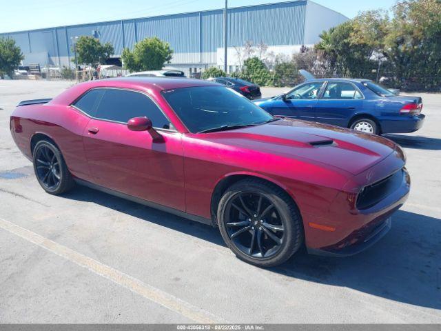  Salvage Dodge Challenger