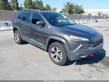  Salvage Jeep Cherokee