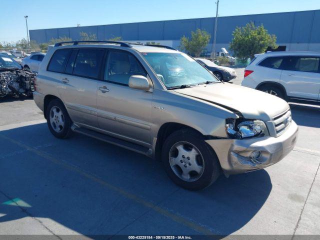  Salvage Toyota Highlander