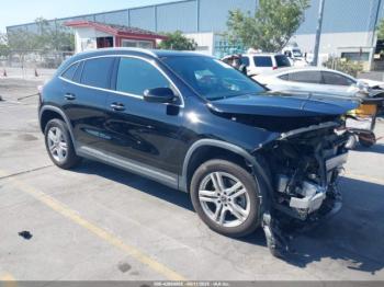  Salvage Mercedes-Benz GLA