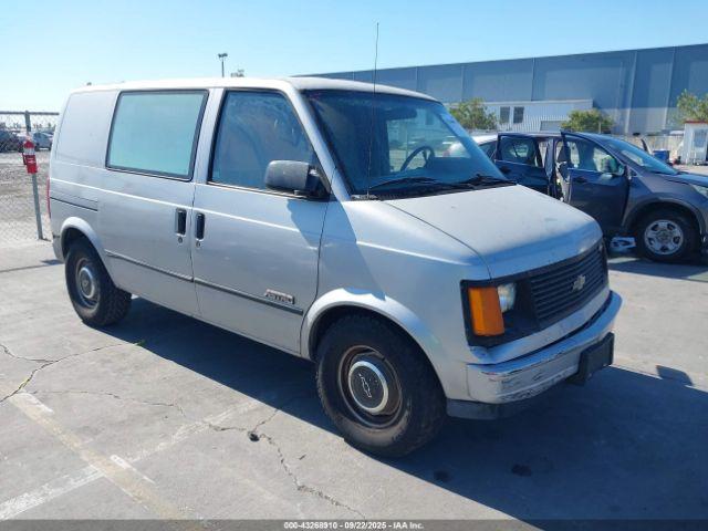  Salvage Chevrolet Astro