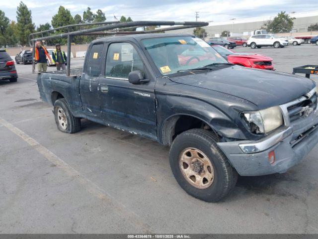  Salvage Toyota Tacoma