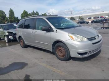  Salvage Toyota Sienna