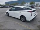 Toyota Prius Two Image 8