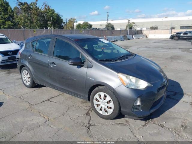  Salvage Toyota Prius c