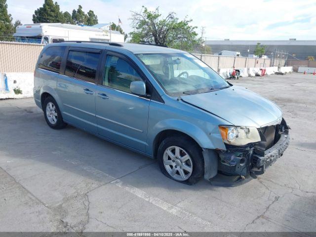  Salvage Chrysler Town & Country