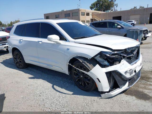  Salvage Cadillac XT6