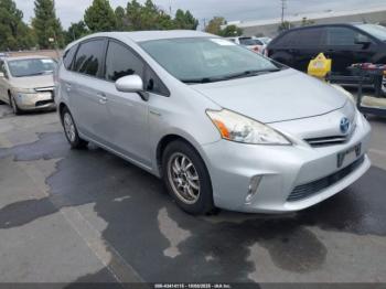  Salvage Toyota Prius v