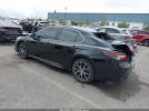 Toyota Camry Se Image 3