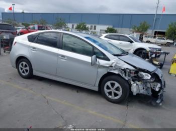  Salvage Toyota Prius