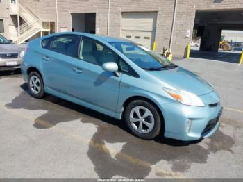  Salvage Toyota Prius
