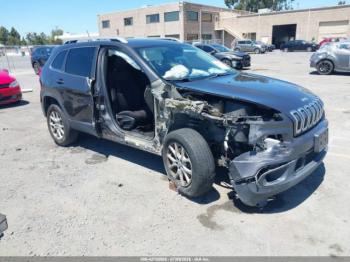  Salvage Jeep Cherokee