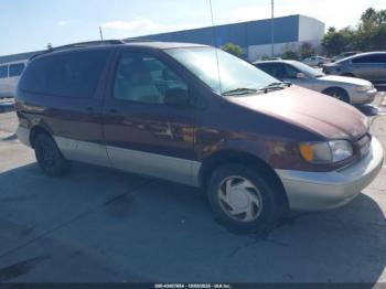  Salvage Toyota Sienna