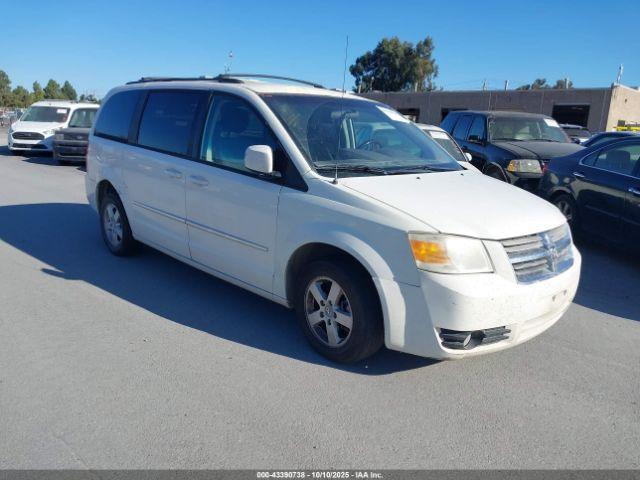  Salvage Dodge Grand Caravan