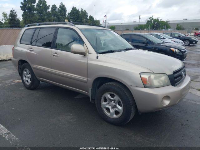  Salvage Toyota Highlander