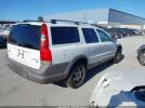 Volvo XC70 2.5t Image 9
