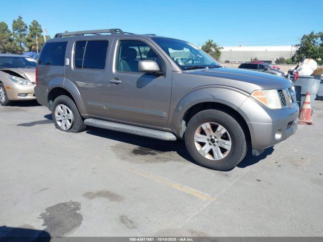  Salvage Nissan Pathfinder
