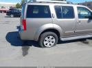 Nissan Pathfinder Le Image 8