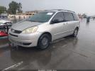 Toyota Sienna Le Image 3