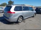 Toyota Sienna Le V6 8 Passenger Image 4
