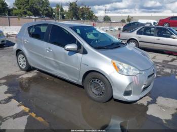 Salvage Toyota Prius c