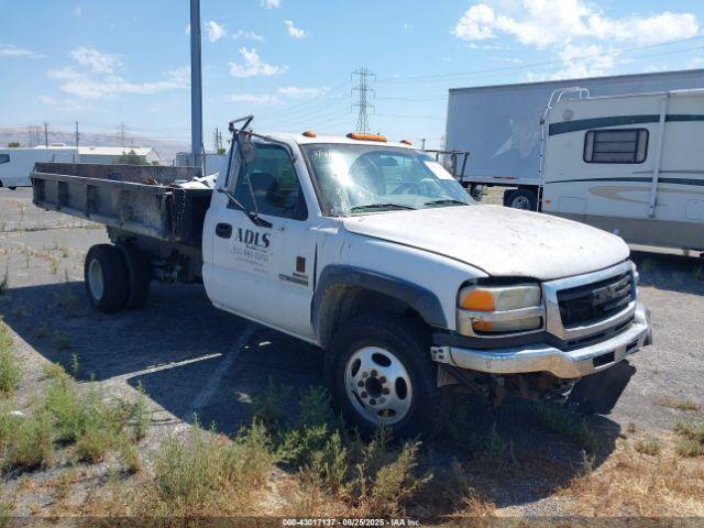  Salvage General Motors Sierra 3500 Chassis
