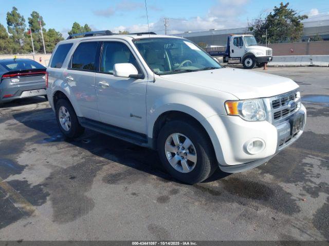  Salvage Ford Escape