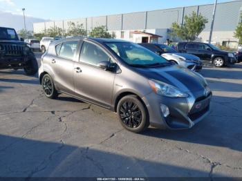  Salvage Toyota Prius c
