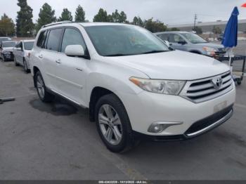  Salvage Toyota Highlander