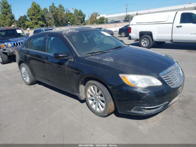  Salvage Chrysler 200