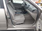 Toyota Camry Le Image 11