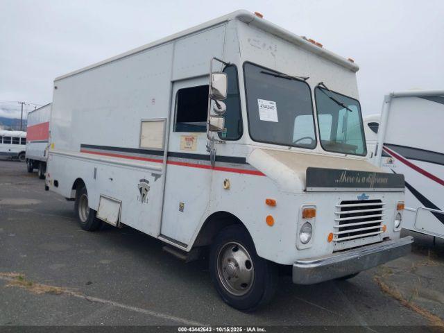  Salvage Chevrolet P30