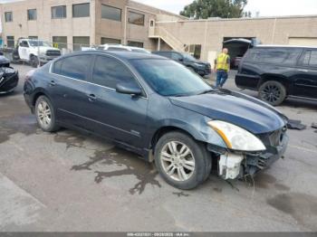  Salvage Nissan Altima