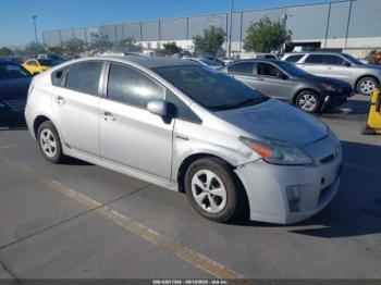  Salvage Toyota Prius