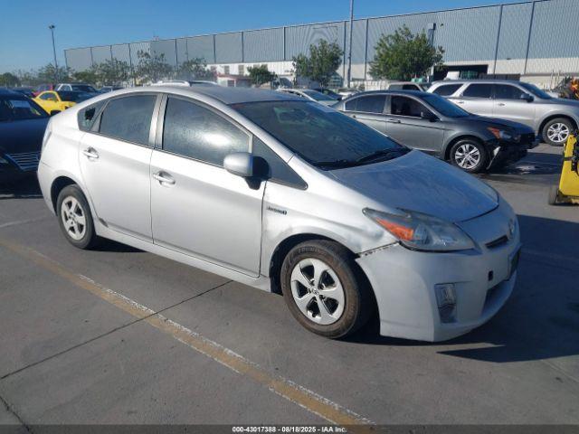 Salvage Toyota Prius