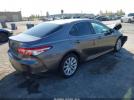 Toyota Camry Le Image 6