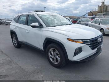  Salvage Hyundai TUCSON