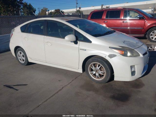  Salvage Toyota Prius