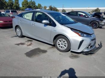  Salvage Toyota Prius