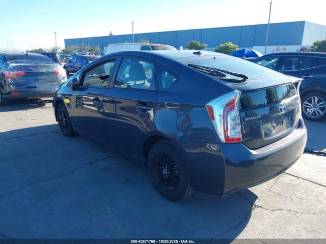 Toyota Prius Three Image 9