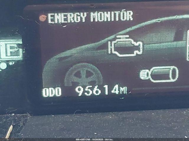 Toyota Prius Three Image 19