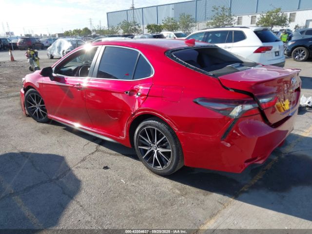 Toyota Camry Se Image 13